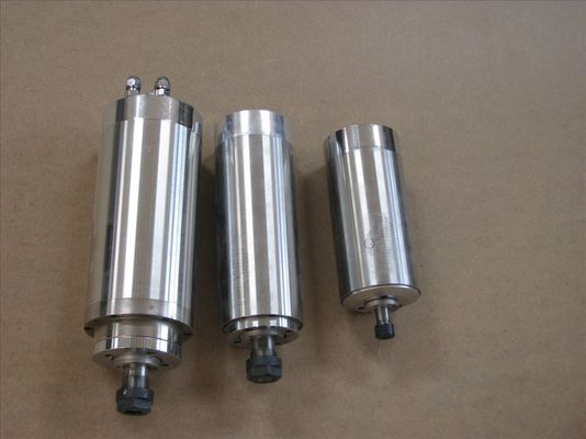 R11 सीएनसी मशीन पार्ट्स वुड 1.5kw वाटर कूल्ड स्पिंडल 220V 1 फेज